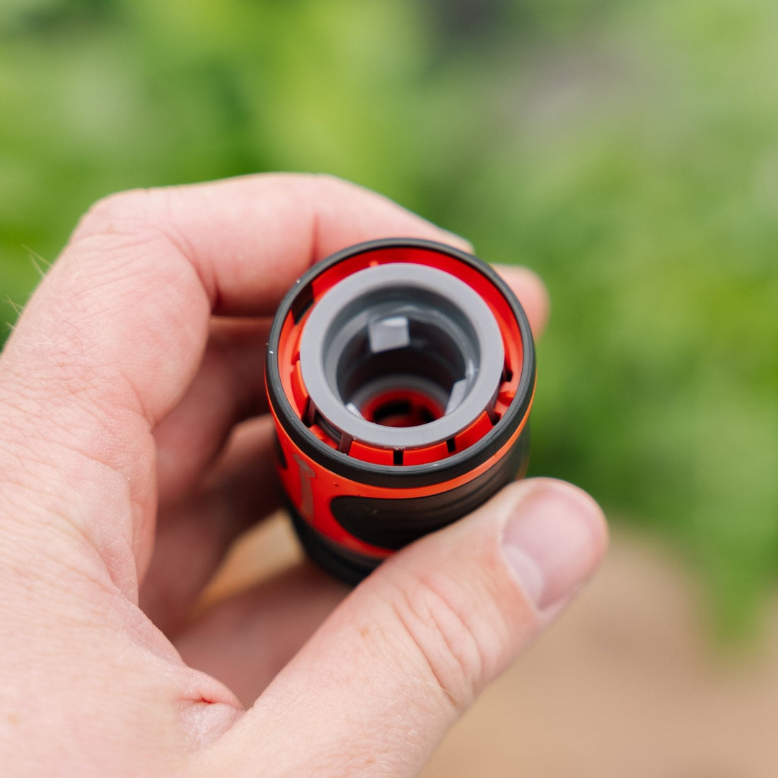 Złączka do węża z zaworem odcinającym 1/2"